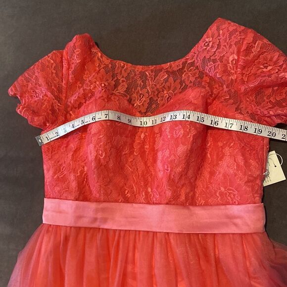 Women’s Full Length Tulle & Lace Sort Sleeve Dress Zip Up Back Size 14 NWT - Picture 10 of 10